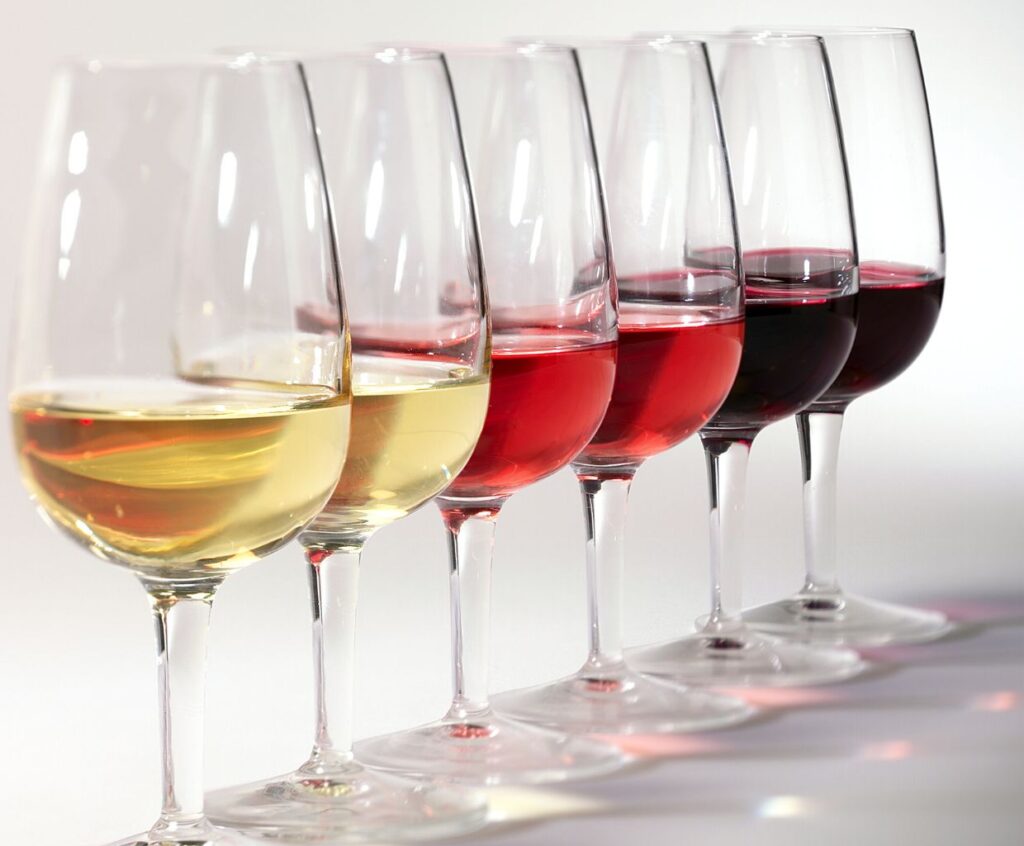 Learn With Us What Is The Healthiest Wine To Drink? 