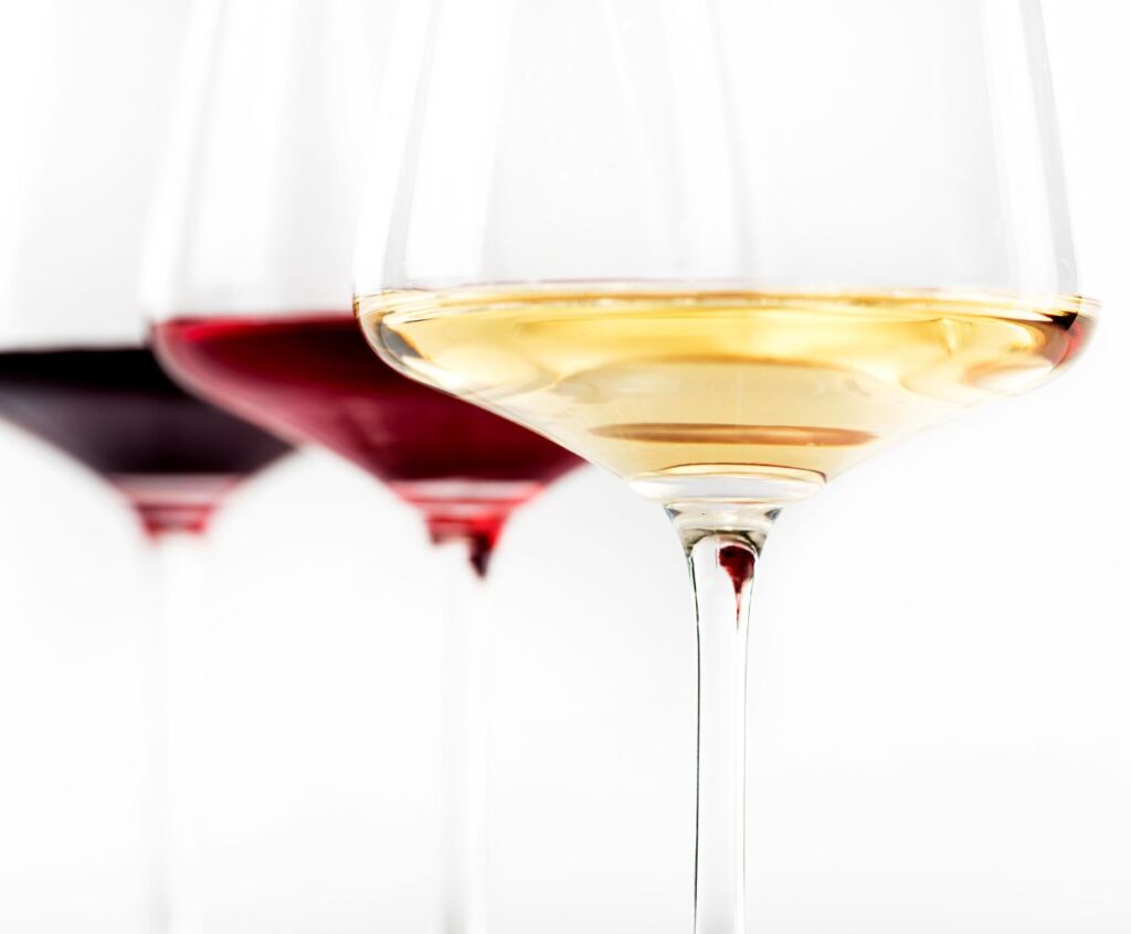 What Are The Types Of Wine Glasses And How They Are Made?