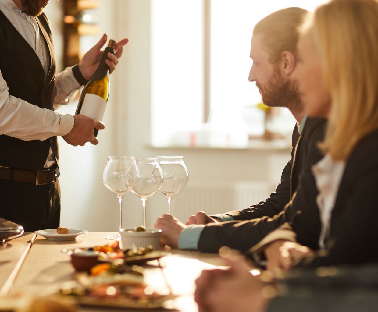 All The Factors That Makes a Good Sommelier