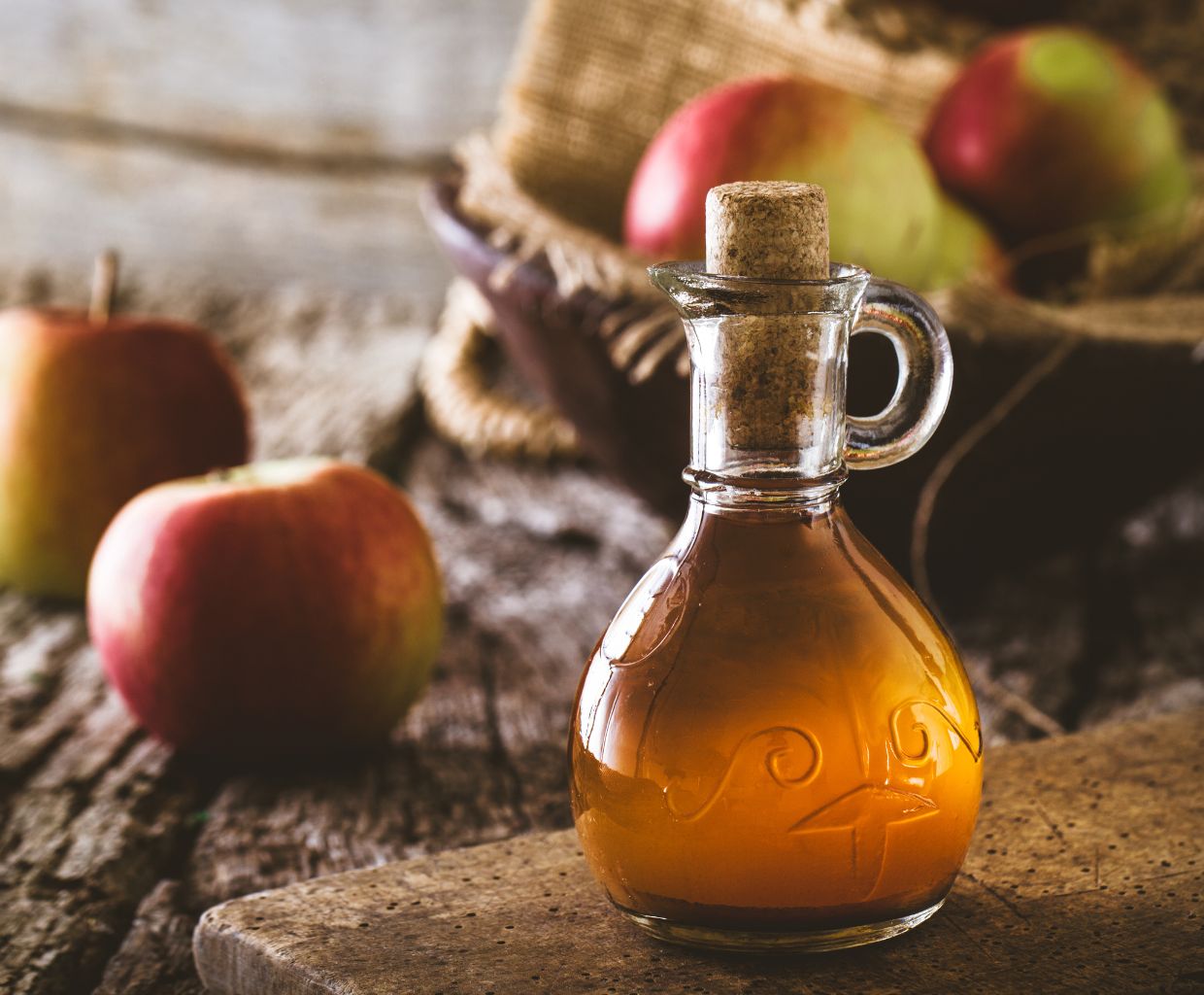 The Science Behind How Wine Turns to Vinegar